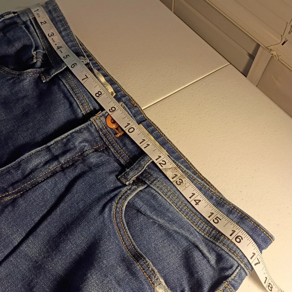 Pilcro and the Letterpress Anthropologie Slim Boyfriend Jeans Medium Wash 30
